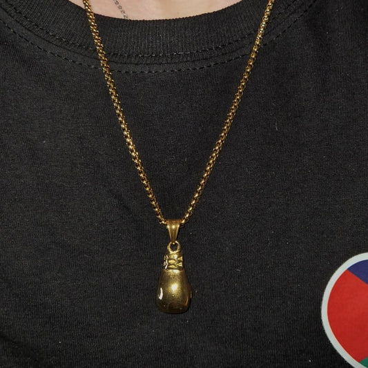 Chaine et pendentif boxe